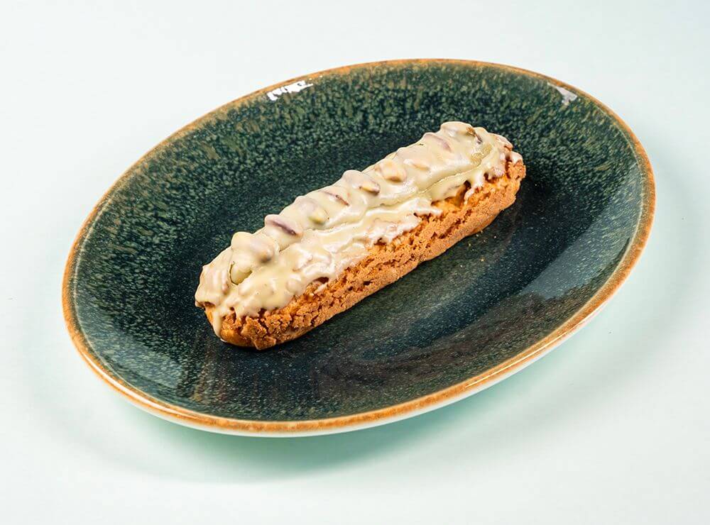 Pistachio Eclair