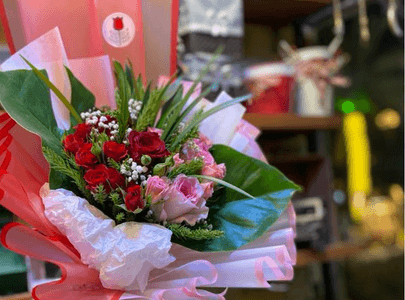 Al Romanci Flower Bouquet 