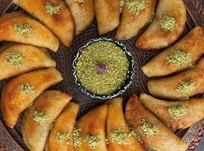Cheese Qatayef