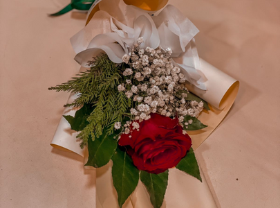 Mini Red Rose Bouquet 