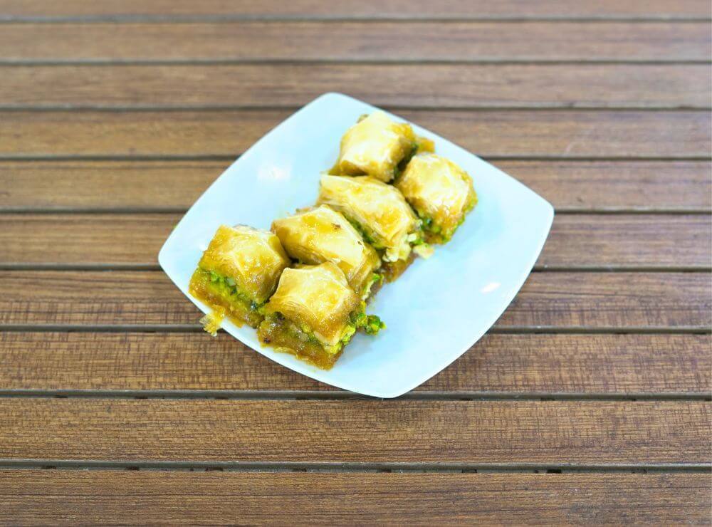Pistachio & Caramel Baklava 1