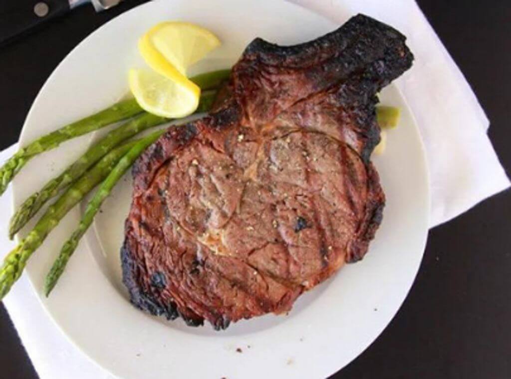 Beef Steak With Lemon Platter