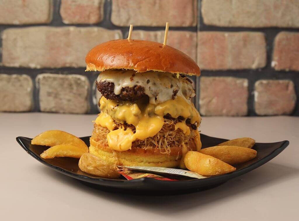 Saw Beef Burger