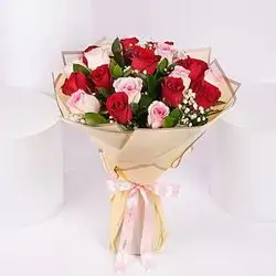 Bouquet Red And Pink Roses