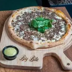 Bolognese Pizza