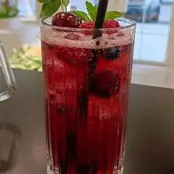 Cherry Berry Mocktail