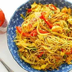 Chicken Singapore Noodles