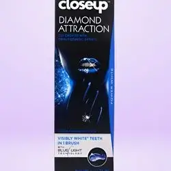 Close up diamond attraction whitining tooth paste