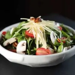 Rocca & Wild Mushrooms Salad