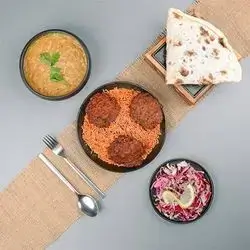 Red Rice And 3 Shifta With Minced Meat