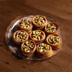 Ish Albulbul With Halabi Pistachio