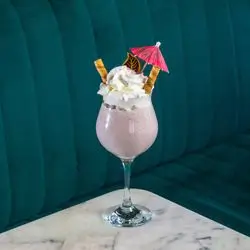 RASPBERRY MILKSHAKE