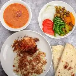 Quarter Chicken On Rice And Broth