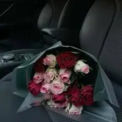 Mix Red Rose & Pink White Rose Bouy