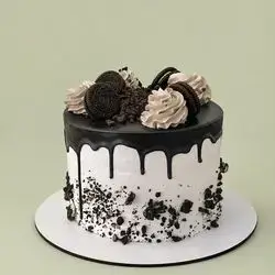 Oreo Cake (10 People)