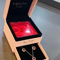 Crystal Pink Love Box