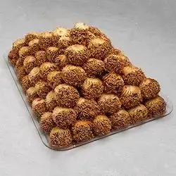 Petit Four