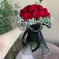 Red Roses And Frmesk