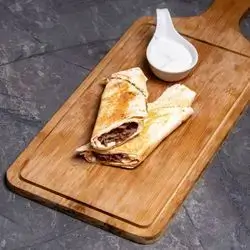 شاورما لحم بالخبز اللبناني