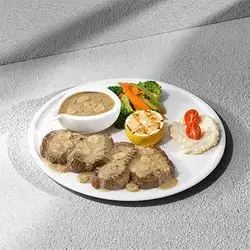 Meat With Garlic & Lemon