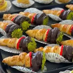 French Pastry Cornets