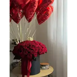 Black Box of Red Roses
