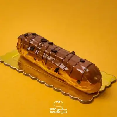Chocolate Eclair