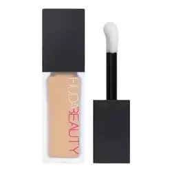 hudabeauty #fauxfilter color corrector Nougat 2.5 G