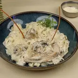 Fettuccine Alfredo
