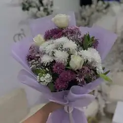 Dawoodi Bouquet 25 Flowers