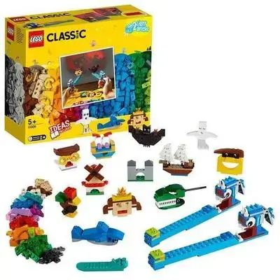 LEGO® Classic: Bricks and Lights (11009) – Creative Shadow Puppet Theater