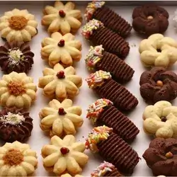 Petit Four