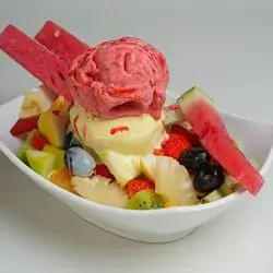 Fruit Salad With Ice Cream