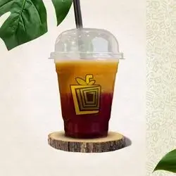 Pomegranate & Mango Cocktail