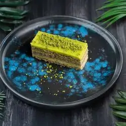 PISTACHIO CAKE