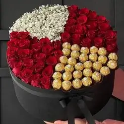 Box Of Natural Roses, Chocolate And Gypsophila