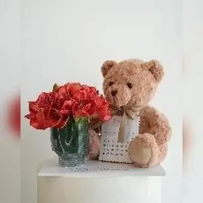 Teddy Bear & Red Flowers with Calendar