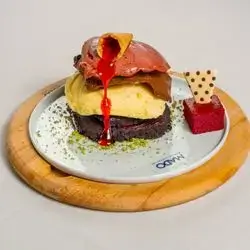 Layered Ice Cream, 4 Scoops