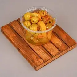 Green Olives With Carrots - Half A Kilo