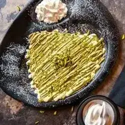 Pistachio Crepe