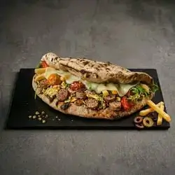 Salsacija Pizza Sandwich