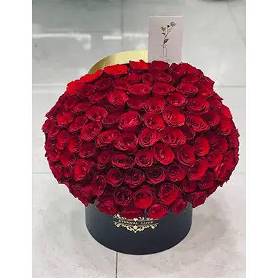 Box Of Natural Red Flowers, 119 Flowers