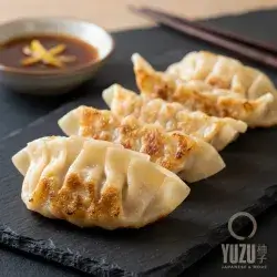 Mixed Gyoza (6 pieces)