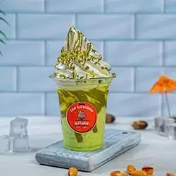 Ice Cream & Pistachio Cocktail