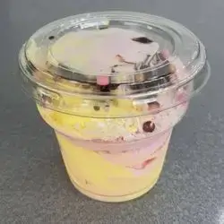 Ice cream in a cup of strawberry milk and raspberry milk , Italian