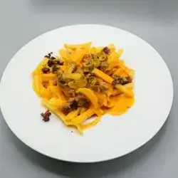 فینگەر بە سۆس و گۆشت