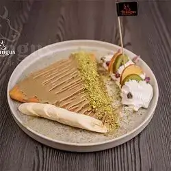 Pistachio Crepe