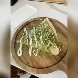 Pistachio Crepe