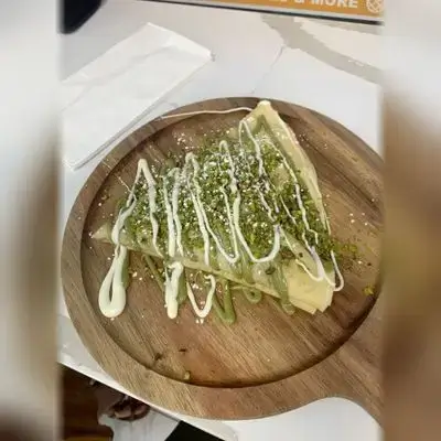 Pistachio Crepe
