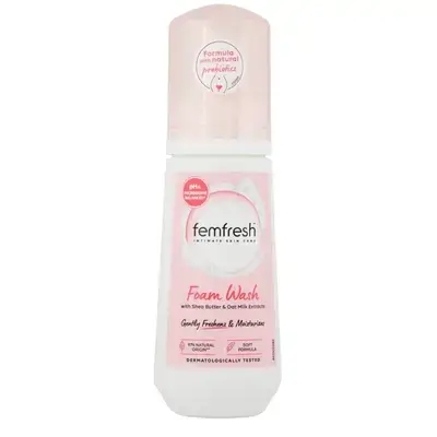 Femfresh Nourish Hydration & Comfort Daily Intimate Cleanser - Gentle Shower Foam for Feminine Hygiene with Shea Butter & Oat Milk Extracts - pH Balanced, Soap-Free - 150ml